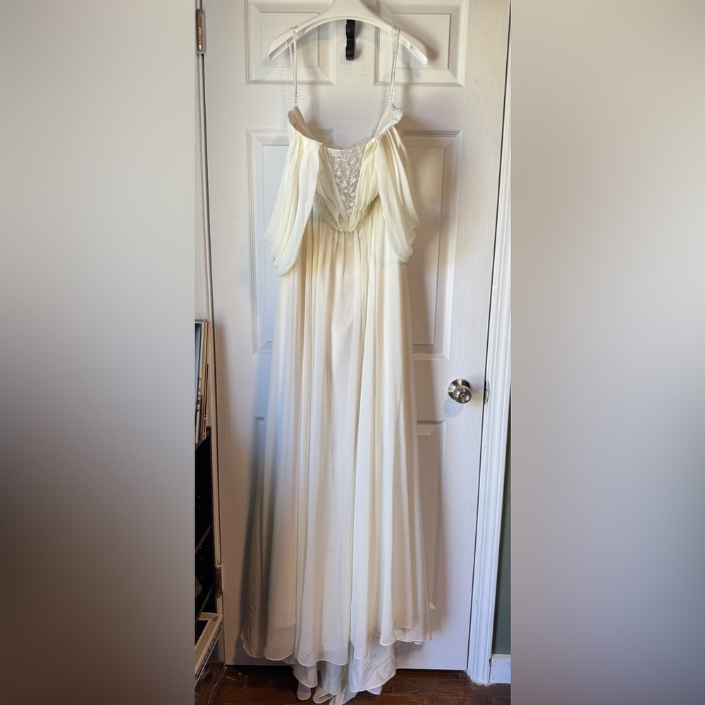 Azazie Ivory Bridal Dress